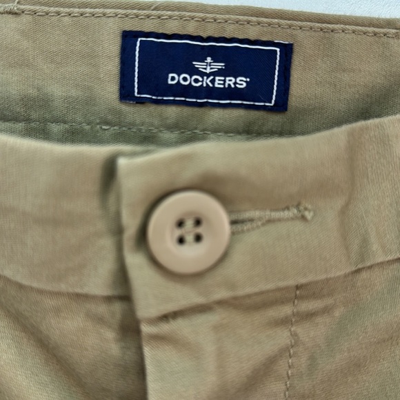 NEW Dockers Flat Front Khaki Pants 36 x 30 NWT - Picture 5 of 8